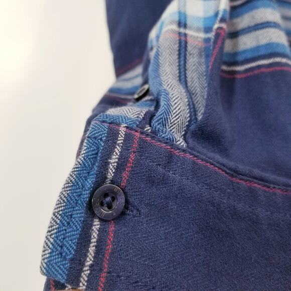 HAYES Plaid Button Front Shirt Long Sleeves Collared - Picture 11 of 12